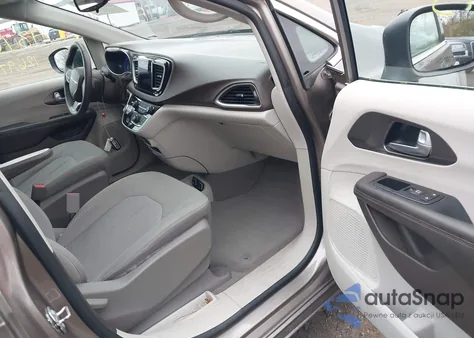 2017 Chrysler Pacifica Touring from USA, damaged, VIN 2C4RC1DG2HR585497